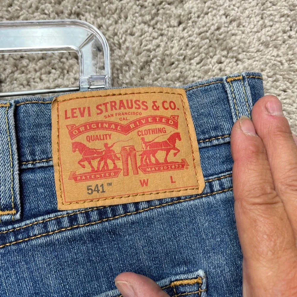 Levi's 541 Athletic Taper Jeans Mens 44x29 Medium Wash 5-Pocket Denim Twill